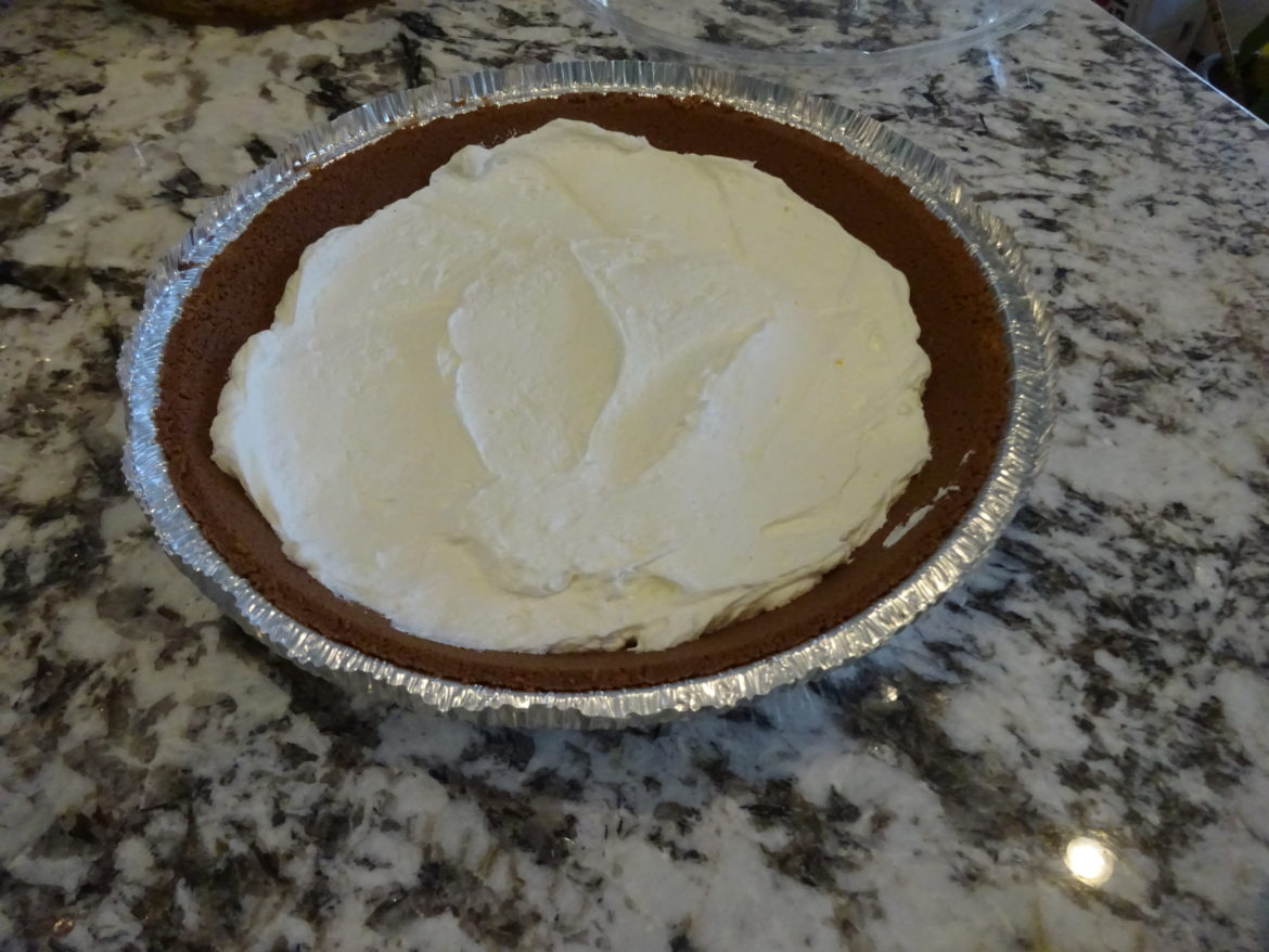 Pistachio Pudding Pie – M&M Hit The Road