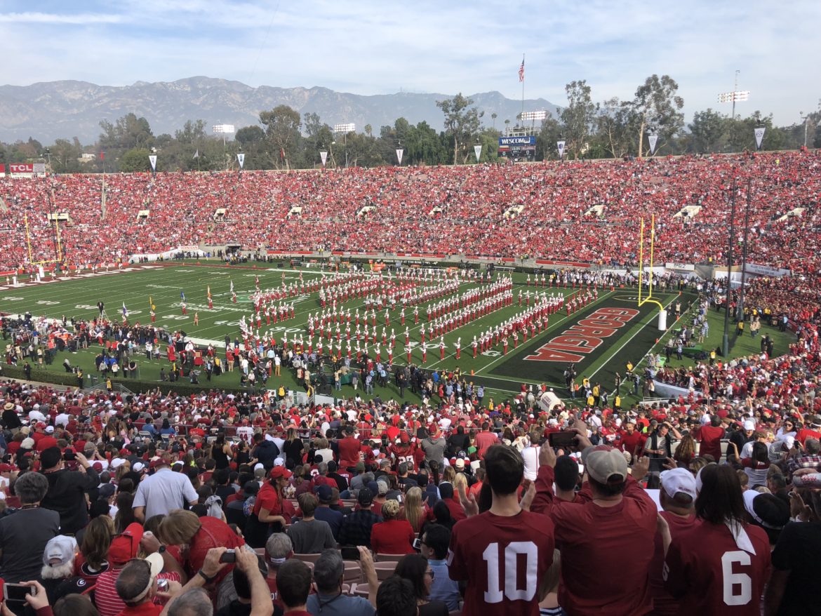 Rose Bowl – Trip of a Lifetime – M&M Hit The Road